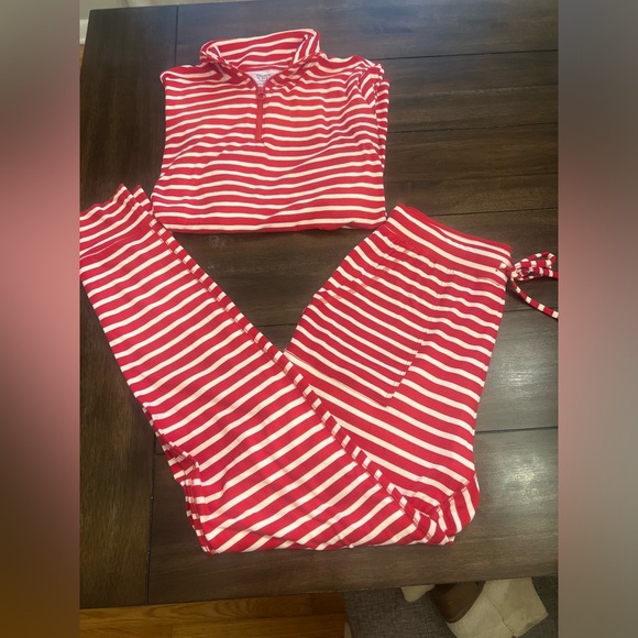 Crown & Ivy Red and White Striped Lounge Set 
Size small - Picture 1 of 4